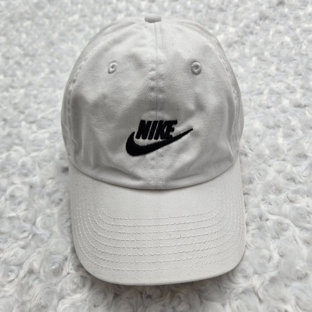Nike Baseball Hat Club Cap Mens White Curved Bill